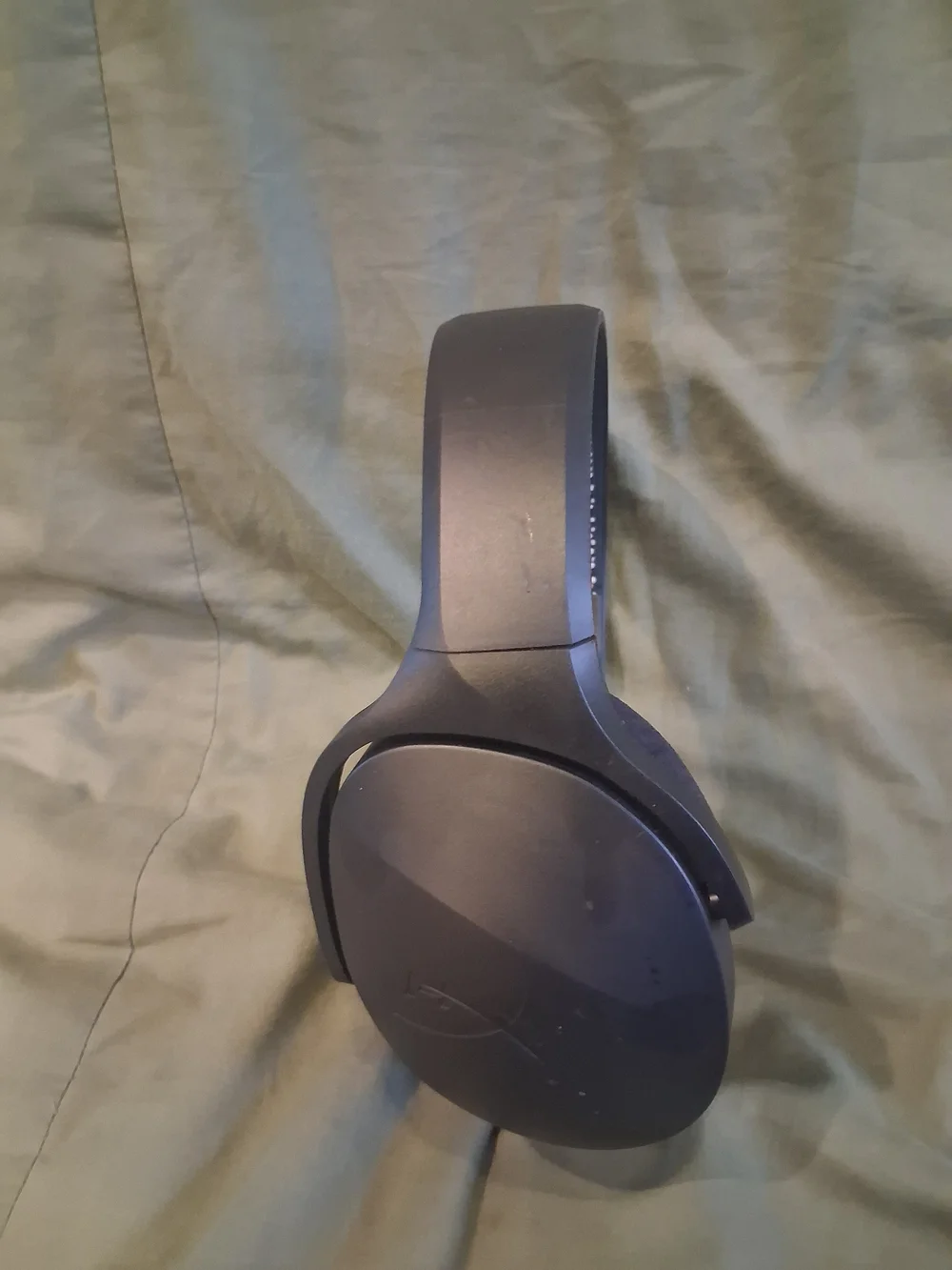 HyperX Cloud Jet Dual Wireless Gaming Headset for PlayStation 4, PlayStation 5